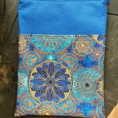 Kristályvilágos könyvtok