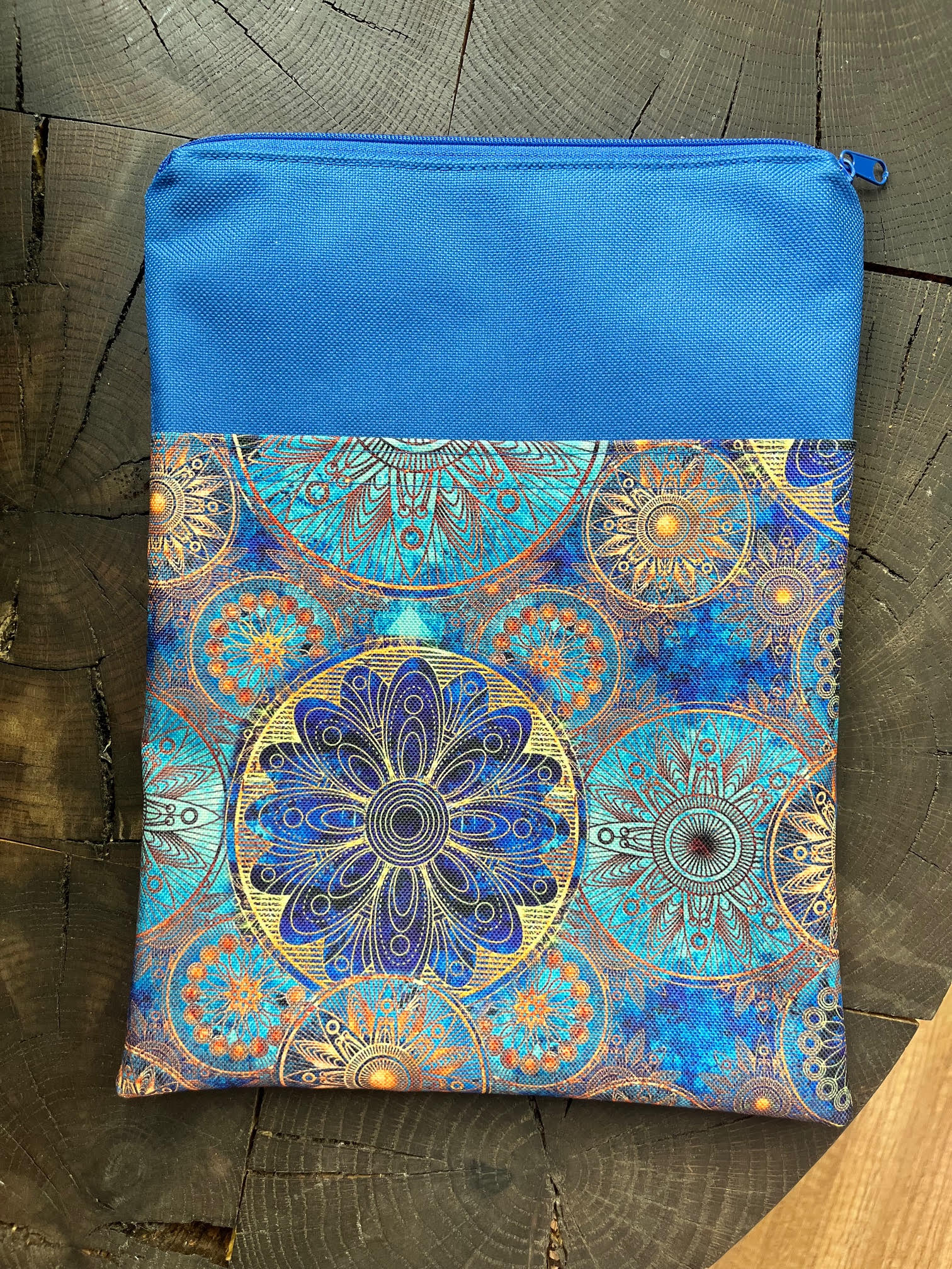 Kristályvilágos könyvtok